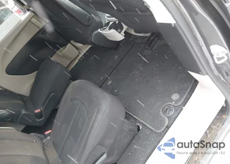 2020 Chrysler Pacifica Touring z USA, uszkodzony, nr VIN 2C4RC1FG6LR223792